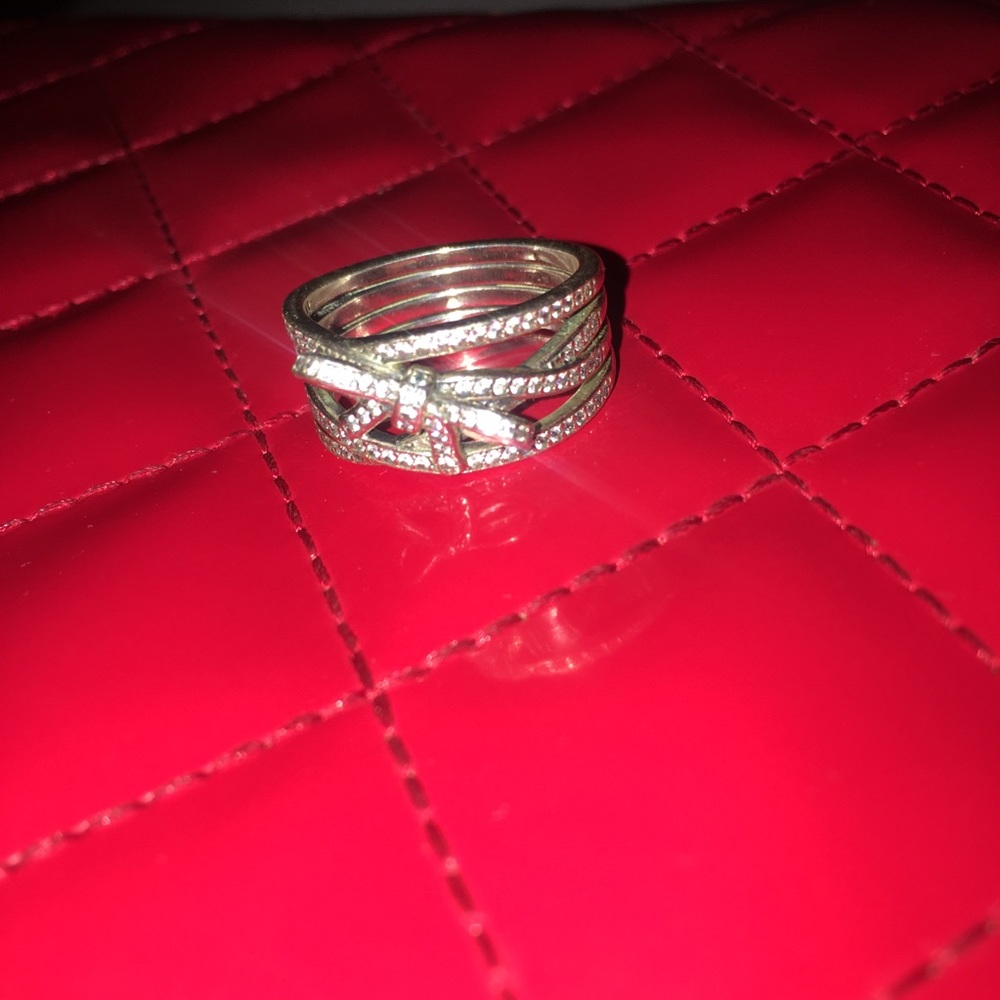 Pandora Ring